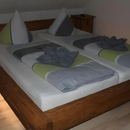 Apartment Mit Balkon Cranzahl